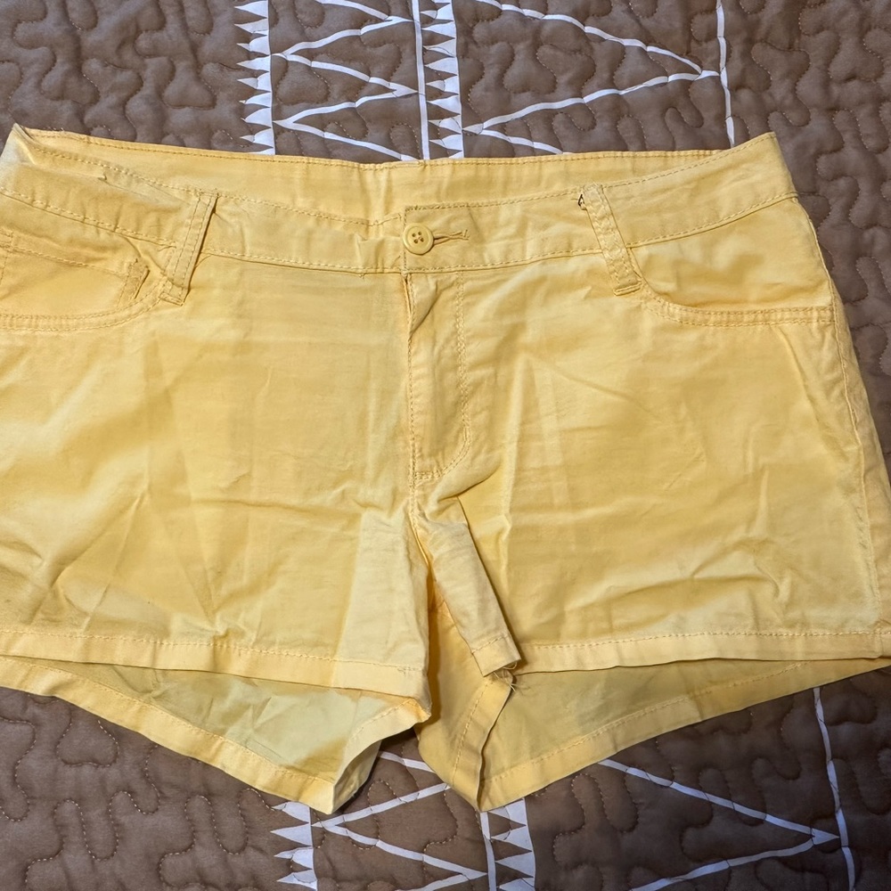 Women’s Shorts Size 11